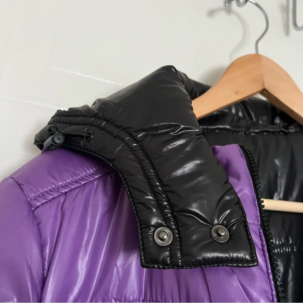 Reebok Black Jacket with Purple Highlights Reversible - Picture 11 of 12